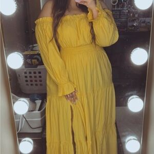 Elegant Yellow Off-Shoulder Maxi Dress